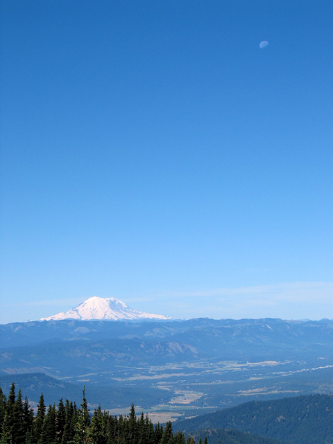moonrainier.jpg
